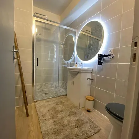 Apartment N3 Maisonnette En Rez De Jardin Parking Gratuis